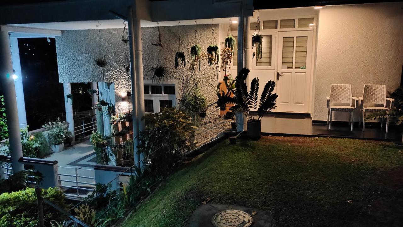 Marvel Hills Kandy Exterior foto